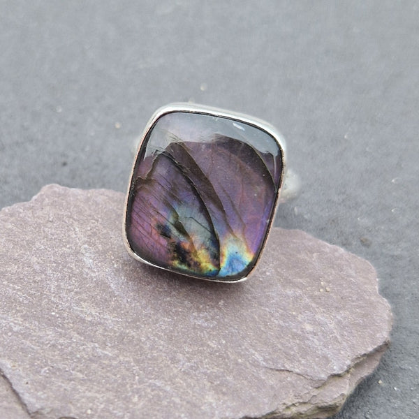 Labradorite Ring UK size L