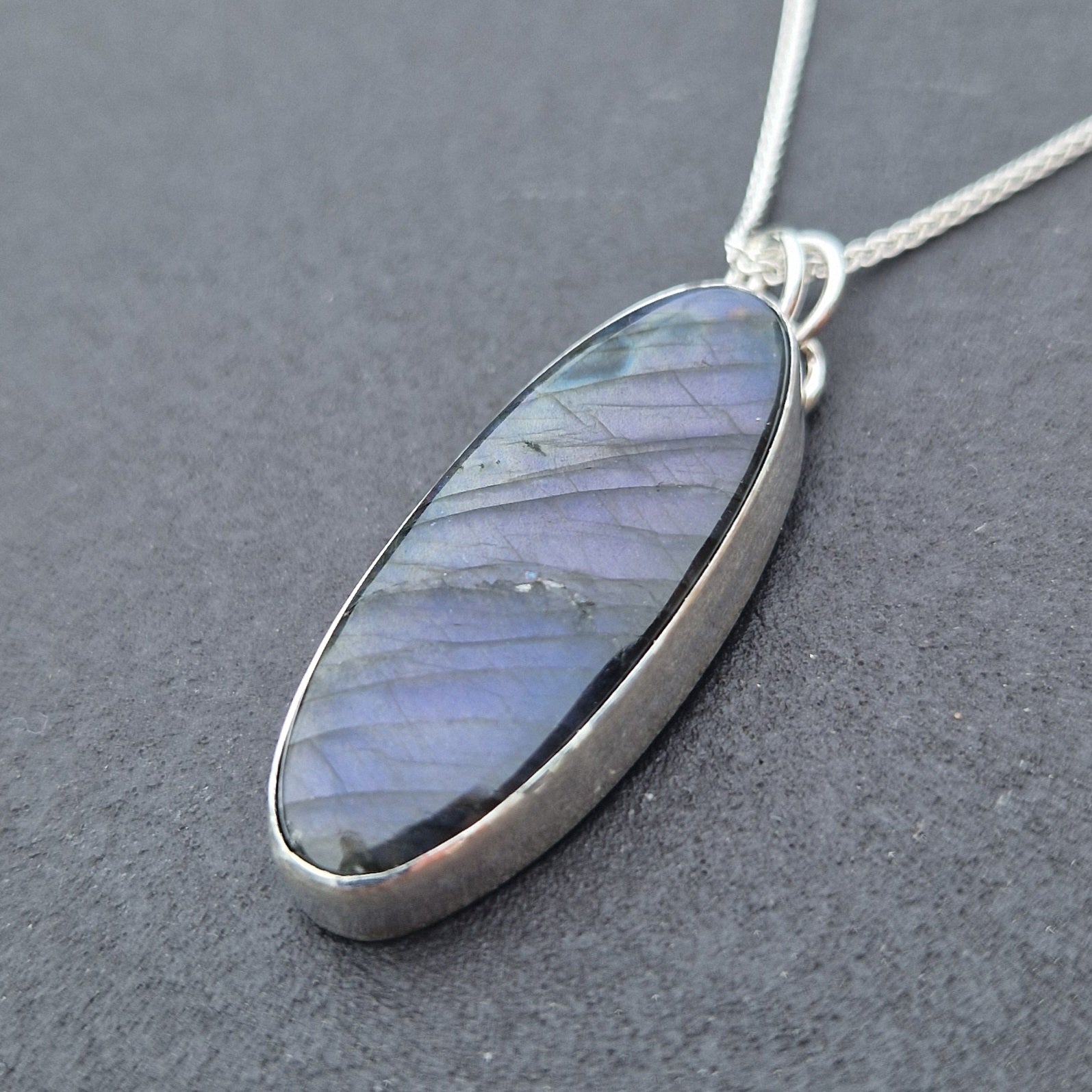 Oval Labradorite Pendant