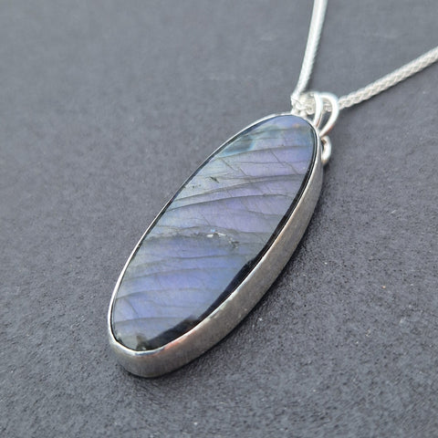 Oval Labradorite Pendant