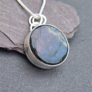 Round Labradorite Pendant